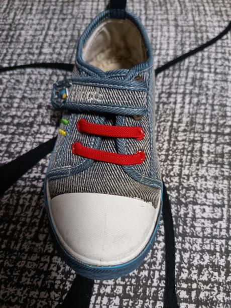 Riflové tenisky, 28