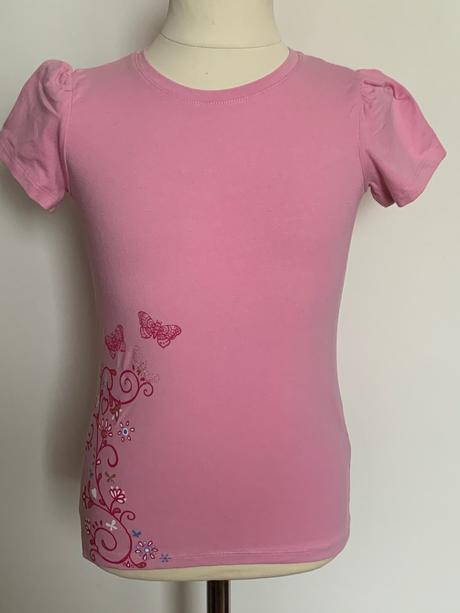 Ružové tričko s aplikáciou, 122