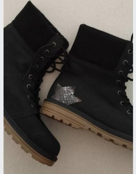 Obuv vyvýšená sára nad členky, 43