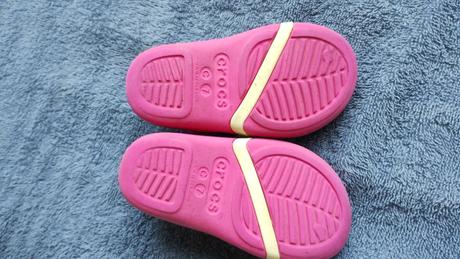 Sandále, crocs,23