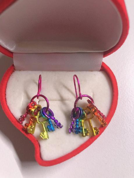 Nausnice, farebne klúce, claries, 