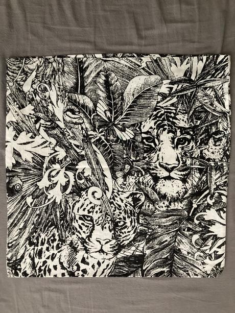 Bielo-čierna obliečka na vankúš, šírka (cm): 35,dĺžka (cm): 30