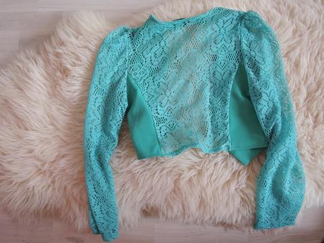 Tyrkysové krátke čipkované bolerko vesta na šaty, s