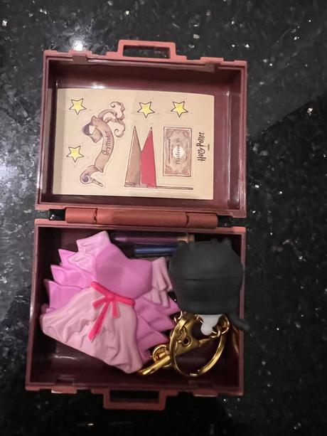 Harry potter hogwart suitcase surprise box pendant,
