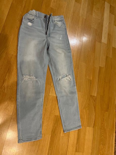 Ekastické rifle s roztrhanými kolenami, h&m,146