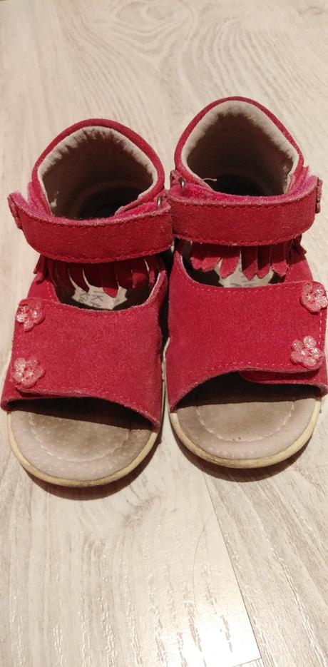 Sandálky, protetika,25