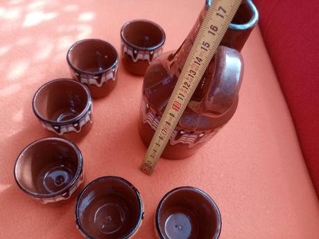 Džbán a poháriky, 