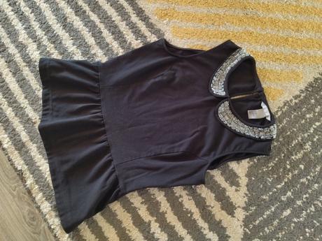 Top s trblietavým golierikom, h&m,36