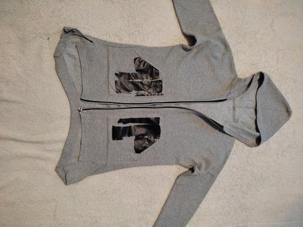 Predĺžená mikina, 152