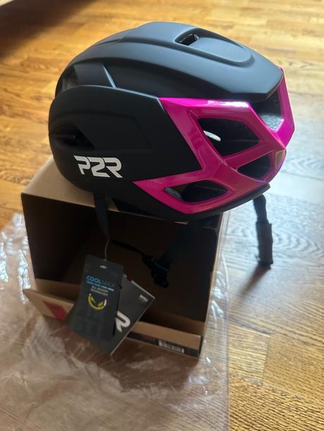 Ciklisticka prilba, m