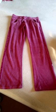 Teplaky z niki plysu aj s poštou, zara,152