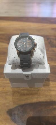 Hodinky diesel, diesel