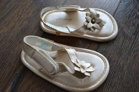 Capačky, old navy,<17