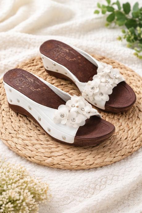 Dámske letné šľapky na platforme, 36