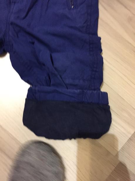 Hrubšie nohavice, 92