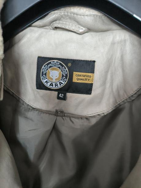Kozenna zateplena bunda, 42