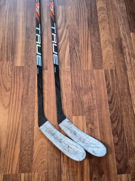 2x hokejka true hzrdus px junior,