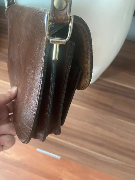 Hneda kozena kabela, 