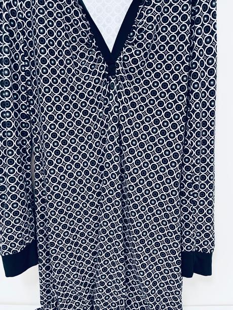 Elastické šaty vel l, l