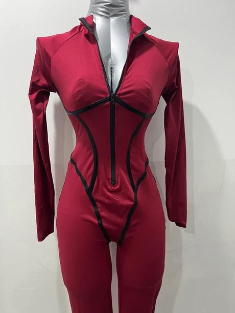 Tvarujuci zostihlujuci overal, m