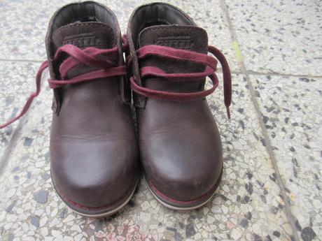 Topánky, 25