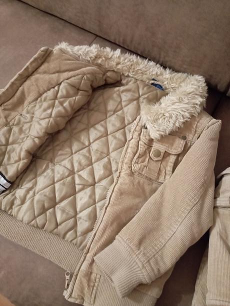 Menčestrové bundy, 110