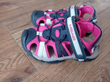 Športové sandále, 28