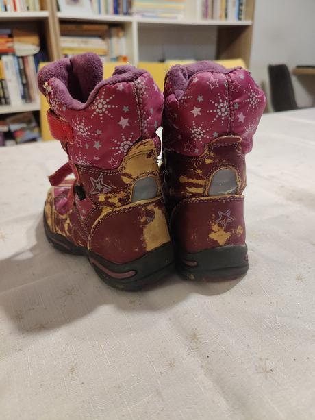 Darujem zimne topanky baťa veľ.28, baťa,28