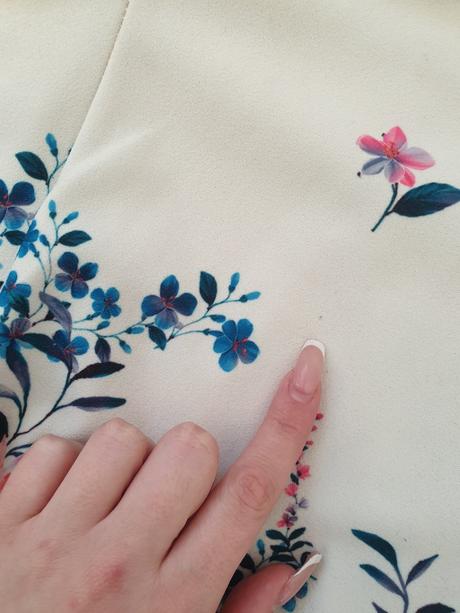 Kvetované nohavice s, s