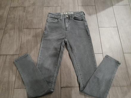 Dievčenské rifle, gate,xs