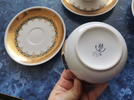 Šálky, cukornička, 