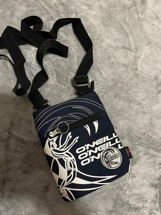 Crossbody kabelka, o'neill