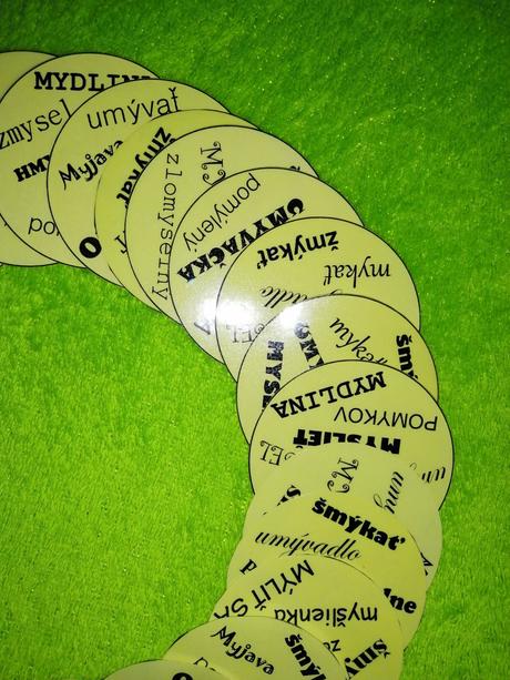 Handmade hra s vybranými slovami po "m",