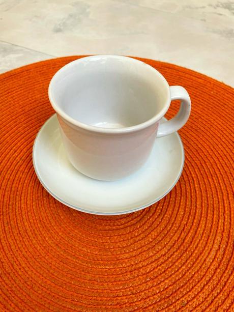 Jemná šálka na kávu s tanierikom, 