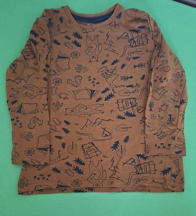 Tričko s mackami. medveď v lese, 110