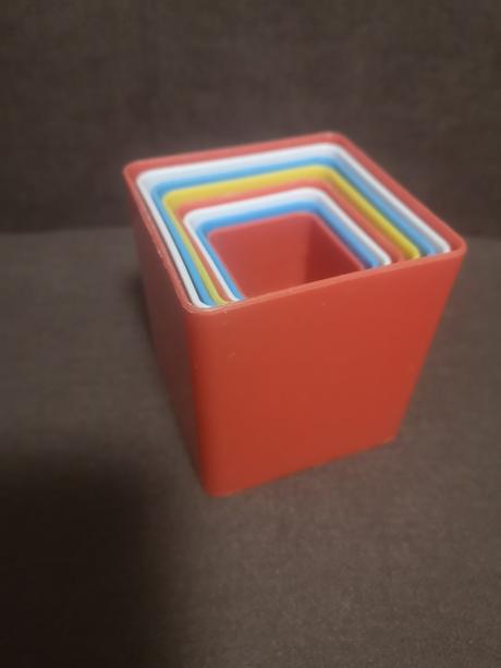 Veža skladacie poháriky,