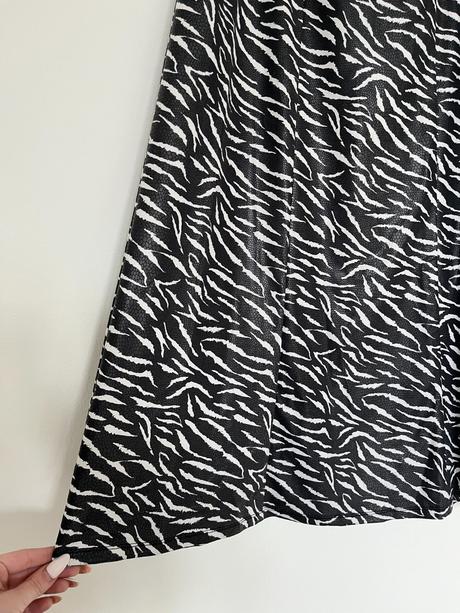 Dlhá maxi pruhovaná zebrovaná sukňa s hadím vzorom, zara,l