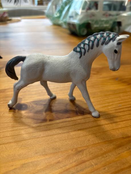 Schleich kone a zvieratká,