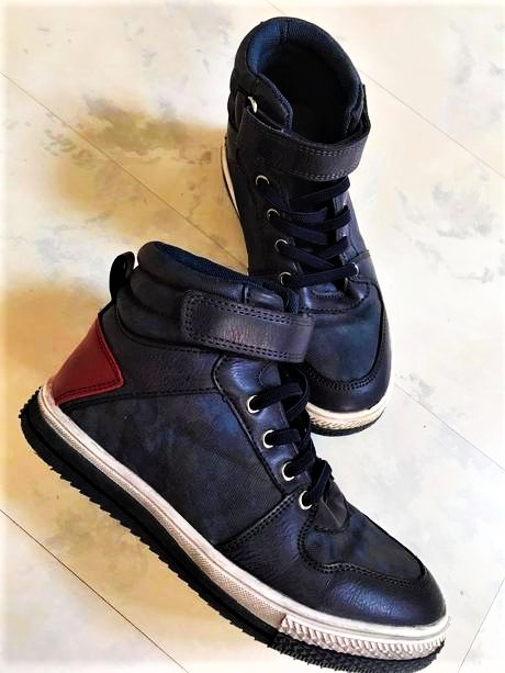 Sneakersy na suché zipsy, 31