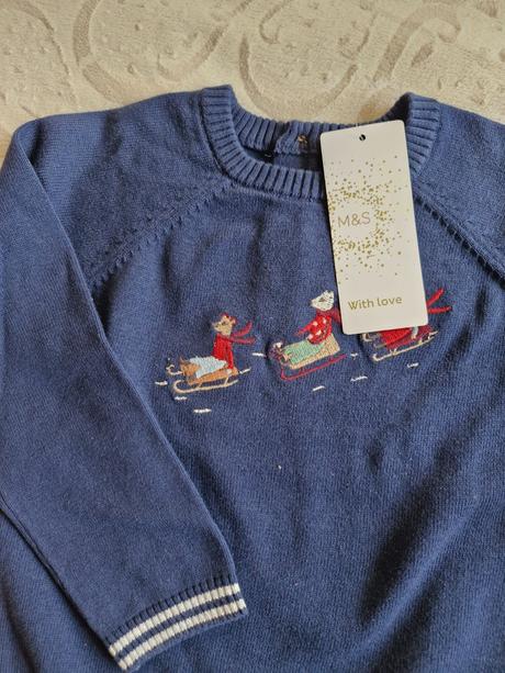 Sveter so zimným motívom, marks & spencer,92