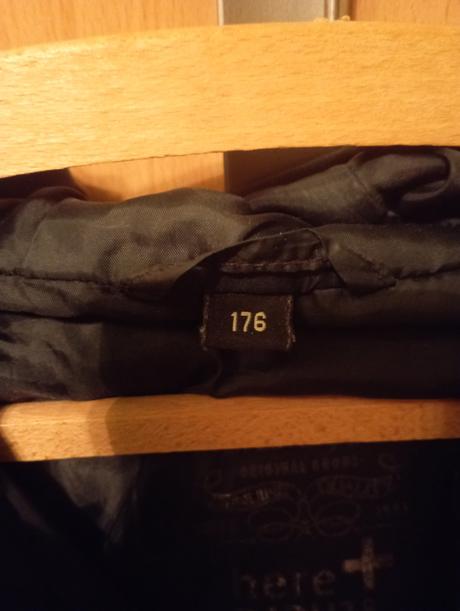 Vetrovka, c&a,176