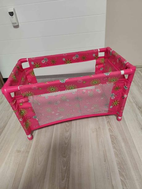 Detská postieľka pre bábiky, 