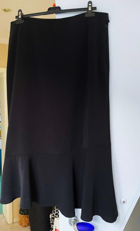 Luxusná spoločenská sukňa, 52