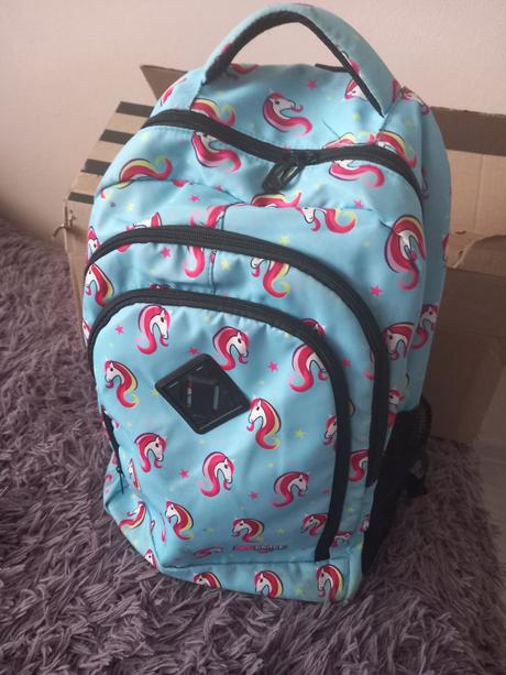 Skolska taska,
