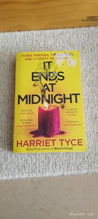 Harriet tyce - it ends at midnight, 