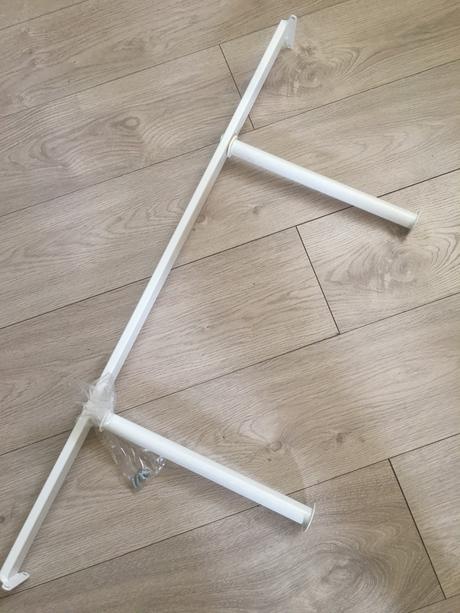 Výsuvný vesiak ikea, 