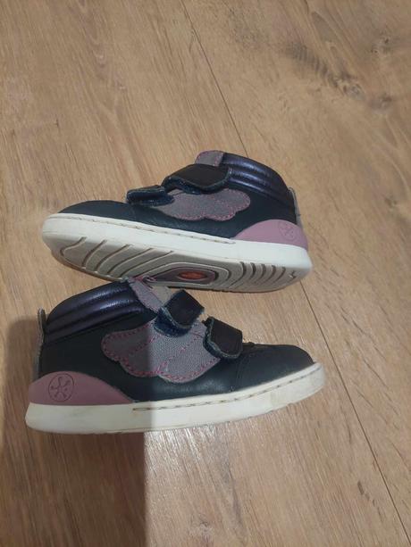 Kožené topánky, 24