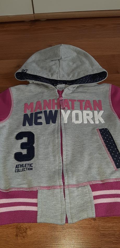 Mikina, authority,104