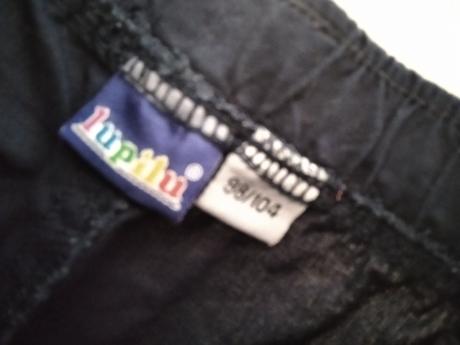 Tmavomodré kraťasy, lupilu,98