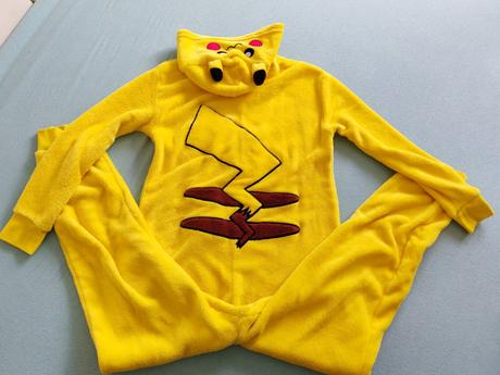 Overal pikachu, h&m,134